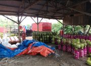 Aparat Kepolisian di Garut Gerebeg Gudang Pengoplosan Gas Bersubsidi, Pelakunya Diamankan