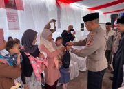 Dukung Upaya Tekan Stunting, Polres Garut Bagikan Puluhan Paket Sembako di Bayongbong dan Cikajang