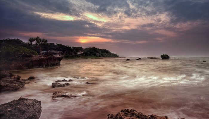 Foto Pantai Sayangheulang Karya Andreas Suwardy Masuk di Platform Tingkat Dunia