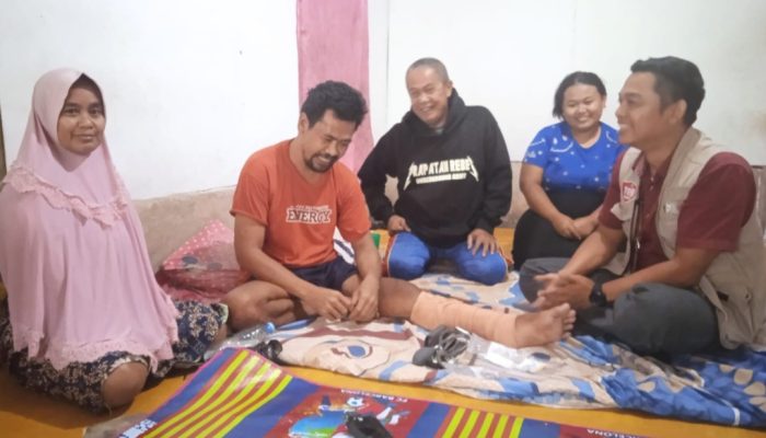 Upaya Kepala Puskesmas Cisewu Urus Operasi Patah Tulang Pejuang Sampah Diapresiasi Warga