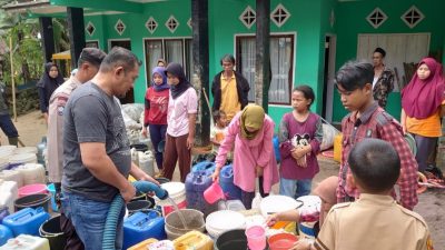 Enam Kecamatan di Garut Alami Kekeringan, Sudah 150 Kubik Bantuan Air Bersih Didistribusikan