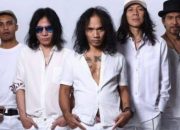 Slank Kemas Lagu “Catatan Si Boy” dengan Aransemen dan Gaya Musik Rock yang Khas