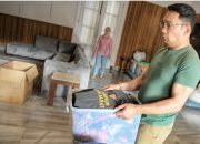 Jelang Akhir Masa Jabatan, Ridwan Kamil dan Istri “Beberes” di Gedung Pakuan
