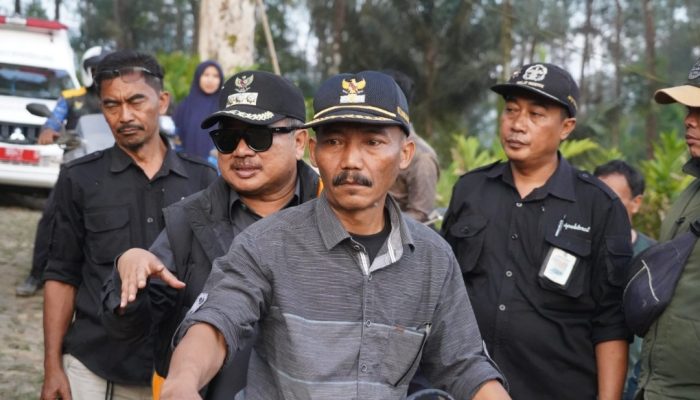 Tinjau Pembangunan Infrastruktur di Gunung Jampang, Bupati Garut Tempuh Perjalanan 86 Km dalam 3 Jam