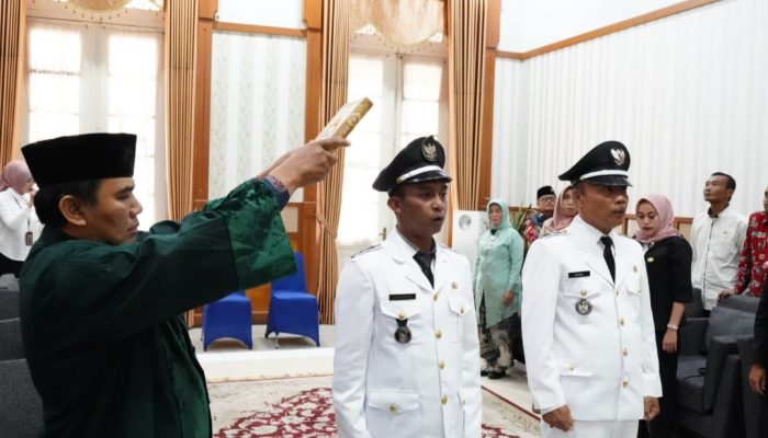 Dua Kades PAW di Garut Dilantik Bupati Rudy Gunawan, Mekarsari dan Sukamulya