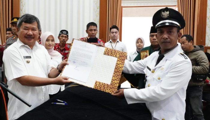 Jadi Kades PAW di Sukamulya Talegong, Syahman Berkomitmen untuk Lakukan Pembenahan