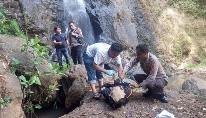 Jatuh dari Tebing, Seorang Pria di Leles Ditemukan Sudah Jadi Mayat di Curug Cibuni Racun