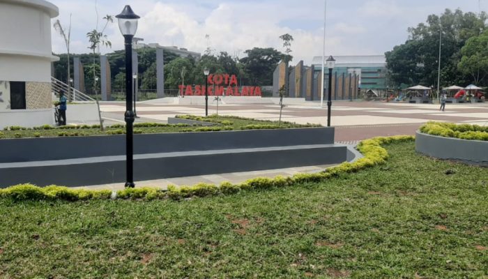 Proyek Penataan Alun-alun Dadaha Tasikmalaya Terlambat, PPK dan Kadis Disperkim Jabar Bungkam