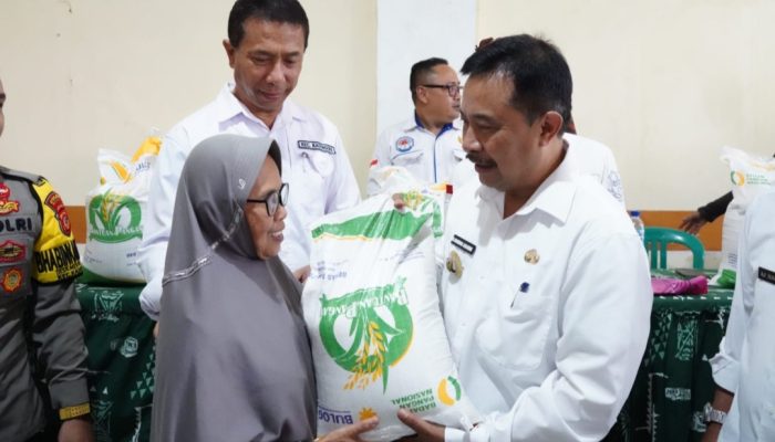 Di Garut, Bantuan Beras 10 Kg Tiap Keluarga Mulai Disalurkan kepada 296.885 KPM