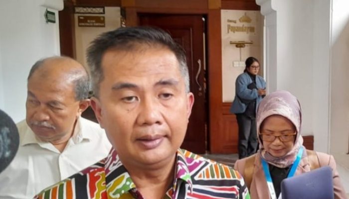 Bey Machmudin Imbau Pemerintah Kabupaten/Kota Segera Distribusikan Bantuan Pangan Beras