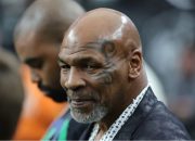 Mike Tyson Akan Kembali Naik Ring untuk Duel Eksibisi Melawan Youtuber Jake Paul
