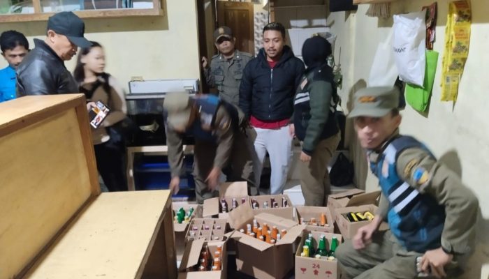 4 Pasangan Bukan Suami Istri, 6 PSK Online, dan Ribuan Botol Miras Diamankan di Garut Jelang Ramadan