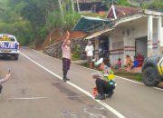 Sepeda Motor VS Truk Box di Jalan Raya Pakenjeng-Bungbulang, Seorang Tewas