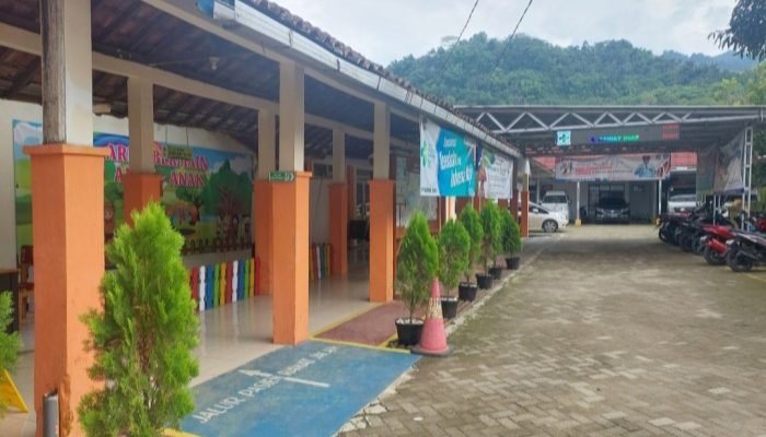 WC Bau dan Lampu Padam, Masalah yang Banyak Dikeluhkan Pengunjung Puskesmas Cisewu