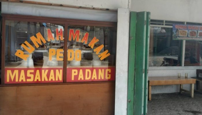 Rumah Makan Masakan Padang di Cisewu Pindah Lokasi, Sekarang Tempatnya Lebih Luas