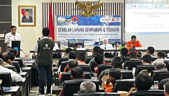 BMKG Selenggarakan Sekolah Lapang Gempabumi di Garut, Tingkatkan Kesiapsiagaan Bencana