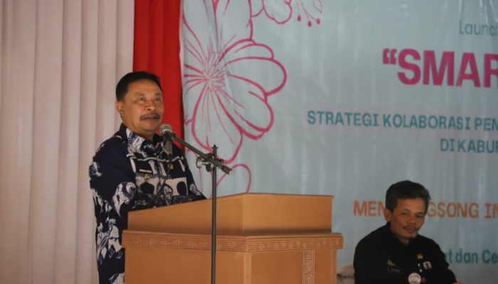 Di Pantai Rancabuaya Pj Bupati Garut Luncurkan Program Smart Girls untuk Cegah Stunting