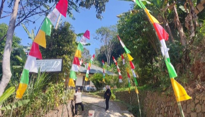 Jelang HUT ke-79 Kemerdekaan RI, Kantor UPT Pertanian Cisewu dan Talegong Sudah Bersolek
