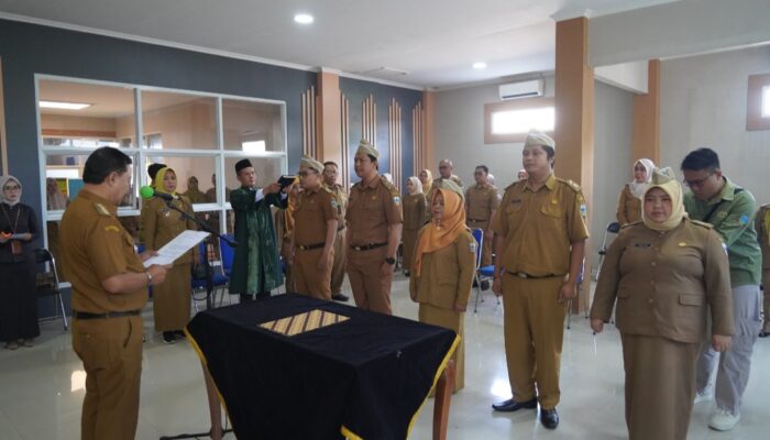 Pj Bupati Garut Lantik 5 PNS dalam Jabatan Fungsional Pengembang Kewirausahaan