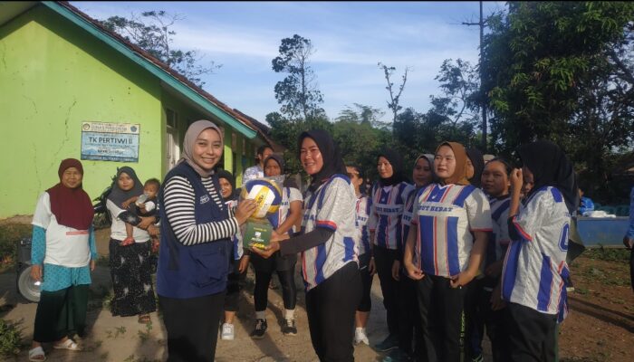 Kampanye Cawabup Putri Karlina di Garut Selatan, Tim Tamu Kalah Telak oleh Tuan Rumah dalam Pertandingan Volly