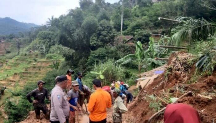 Sepanjang 2024 di Jabar Tercatat 1.389 Bencana Hidrometeorologi, Ini 5 Sungai di Garut yang Berpotensi Banjir Bandang