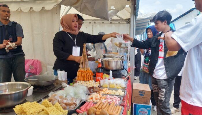 Berkah Kampanye Akbar Syakur-Putri bagi Pelaku UMKM, Dagangan Laris Manis!