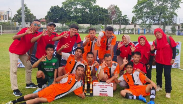 Tim SOIna Garut Raih Juara 3 di Kejuaraan Sepak Bola SOIna Cup Jawa Barat