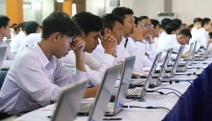 Perebutkan 600 Kuota, 2.500 Guru Honorer SD dan SMP di Garut Mengikuti Tes PPPK