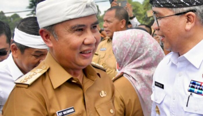 Bey Machmudin: Pemprov Jabar Akan Berupaya Membangun dan Memperbaiki Infrastruktur di Desa