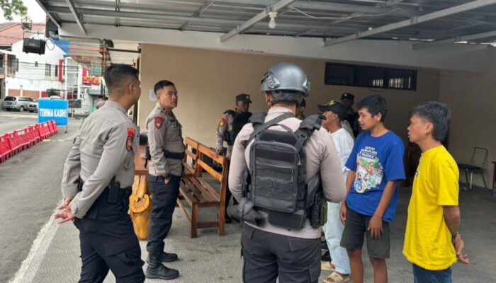 Enam Preman yang Beraksi Sebagai Tukang Parkir Liar di Jalan Sukaregang Diamankan Polisi