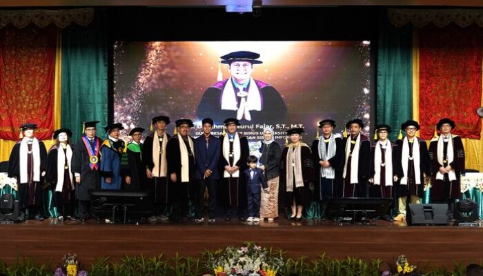 BINUS UNIVERSITY Kukuhkan Guru Besar Bidang Pengembangan Sistem Informasi: Bukti Komitmen BINUS Mendukung Riset dan Inovasi di Era Digital