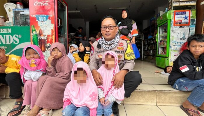 Polisi di Garut Rawat Dua Anak yang Ditinggal Ayahnya Masuk Penjara dan Ibunya Menderita Stroke