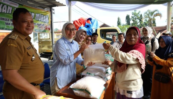 Pemkab Garut Gelar Pangan Murah di Bayongbong, Putri Karlina: Untuk Pastikan Stok dan Stabilisasi Harga
