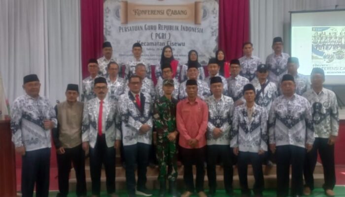 Agus Rajab Jadi Ketua PGRI Cisewu, Bertekad untuk Tingkatkan Kesejahteraan Guru