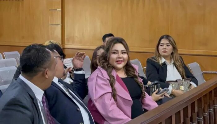 Lisa Mariana Hadiri Sidang Gugatan Perdata Terhadap Ridwan Kamil di PN Bandung