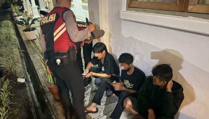 Bikin Onar Saat Nobar Persib, Tiga Pria Mabuk di Garut Diamankan Polisi