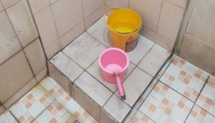 Pengunjung Heran: Pendopo Garut Tak Sediakan Ember Besar Penampung Air di Toilet?