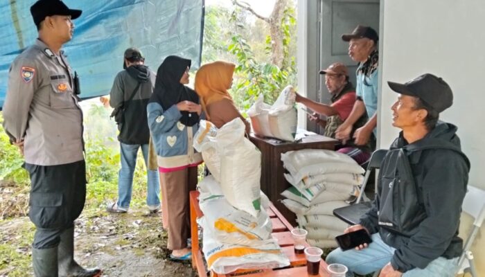 Bulog Jamin Beras Bantuan di Garut Sesuai Takaran dan Berkualitas