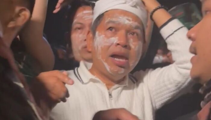 Gas Air Mata Pecah, Gubernur Dedi Mulyadi Hampir Jadi Sasaran Amuk Massa di DPRD Jabar