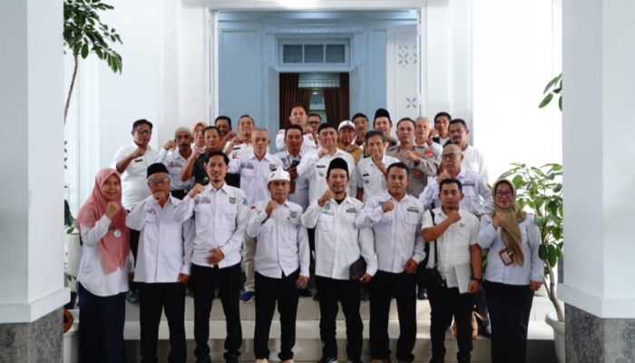Bupati Garut Kumpulkan Kades se-Limbangan, Bahas PBB hingga Transparansi Desa