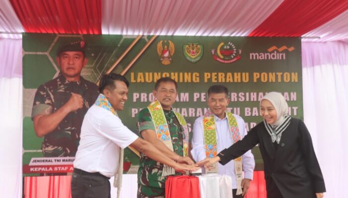 Kasad Maruli Simanjuntak Luncurkan Gerakan Bersihkan Situ Bagendit Garut