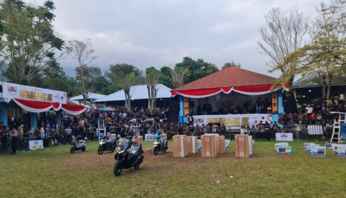Hadiah Sepeda Motor hingga Kulkas Meriahkan Kapolres Garut Cup Seni Ketangkasan Domba