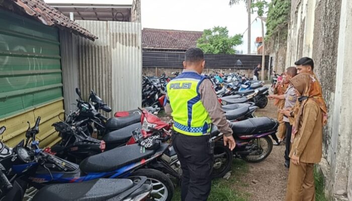 Tindak Tegas Knalpot Brong, SMA–SMK Muhammadiyah 2 Kadungora Gandeng Polisi Bentuk Siswa Tertib Lalu Lintas
