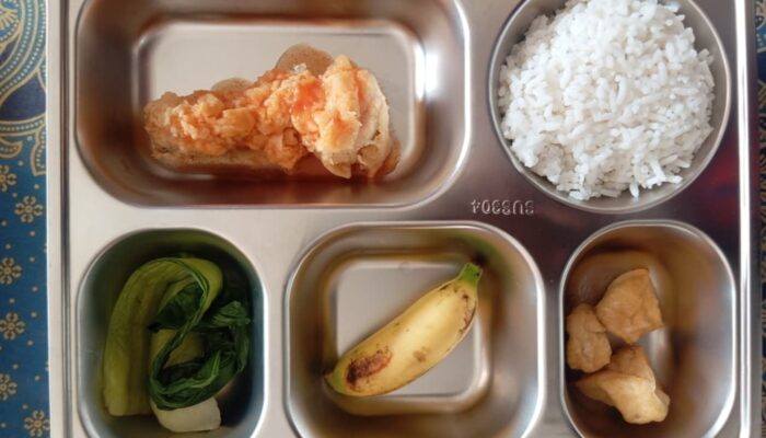 Pepes Daun Sosin di Menu MBG Cisewu Tak Dimakan, Guru: “Anak-anak Bilang Mirip Ular Ijo”