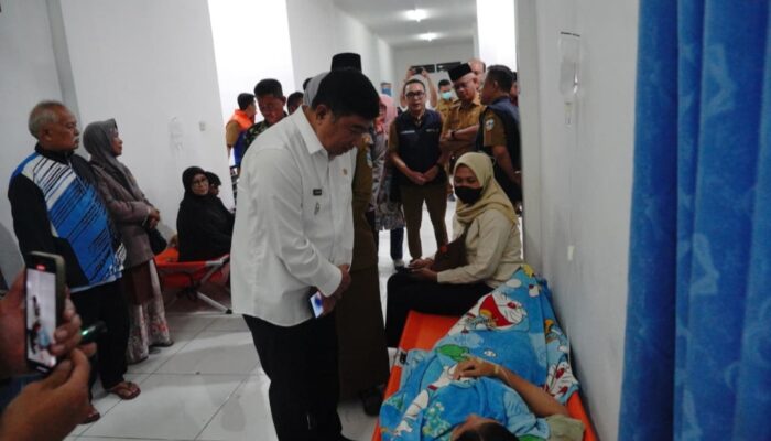 KLB Keracunan Makanan di Garut Tembus 303 Pasien, 10 Masih Dirawat
