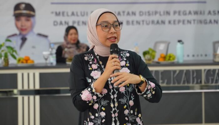 Wabup Putri Karlina Tegur ASN Garut: Bekerjalah dengan Hati, Bukan Mengejar Keuntungan