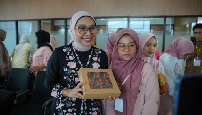 Putri Karlina Dorong Wirausaha Perempuan Garut Jadi “Storyteller” Andal: Hebat di Rumah, Hebat di Bisnis