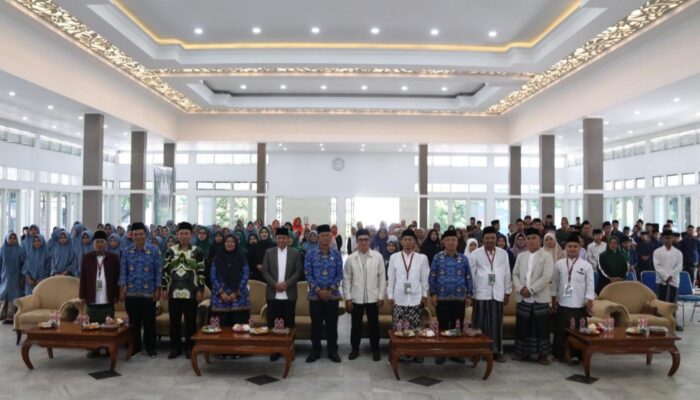 Santri Garut Unjuk Kemampuan di HSN 2025, Sekda: Pesantren Bukan Menara Gading