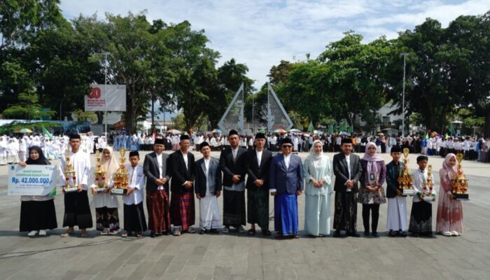 Santri Garut Unjuk Prestasi di Hari Santri 2025, Muhammad Agisna dan Raihana Jasmina Jadi yang Terbaik