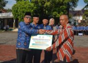 Apel Akhir Tahun, Bupati Garut Guyur Bantuan Alsintan dan Asuransi Pertanian